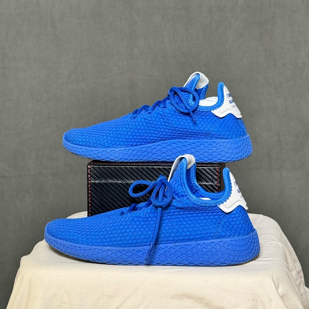 Adidas Pharrell Williams Hu Blue Sneaker